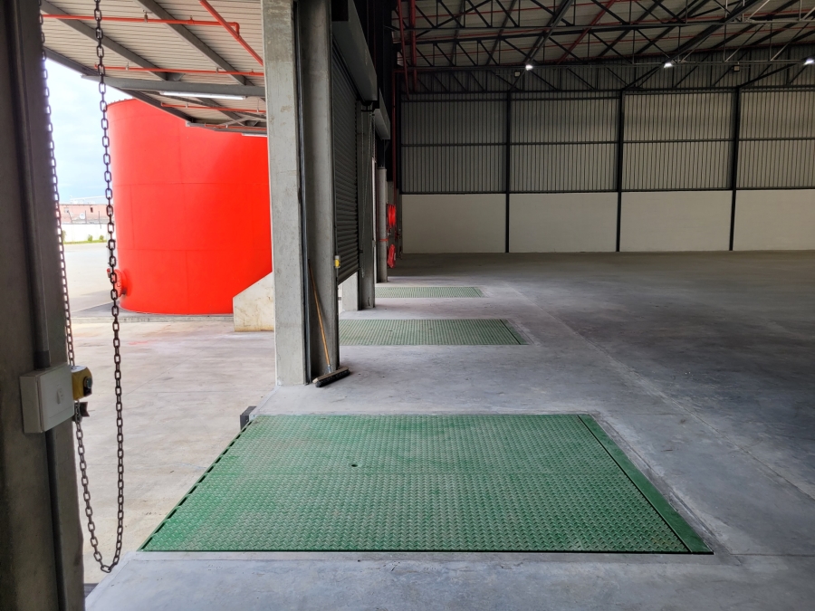 To Let commercial Property for Rent in Montague Gardens Western Cape